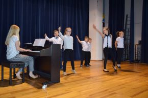 Popis sekcji instrumentów klawiszowych w Sokołowie Małopolskim_16