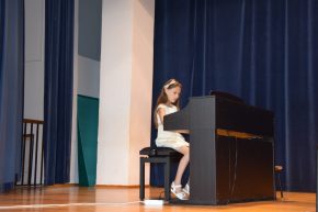 Popis sekcji instrumentów klawiszowych w Sokołowie Małopolskim_60