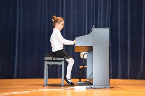 Popis sekcji instrumentów klawiszowych w Sokołowie Małopolskim_70